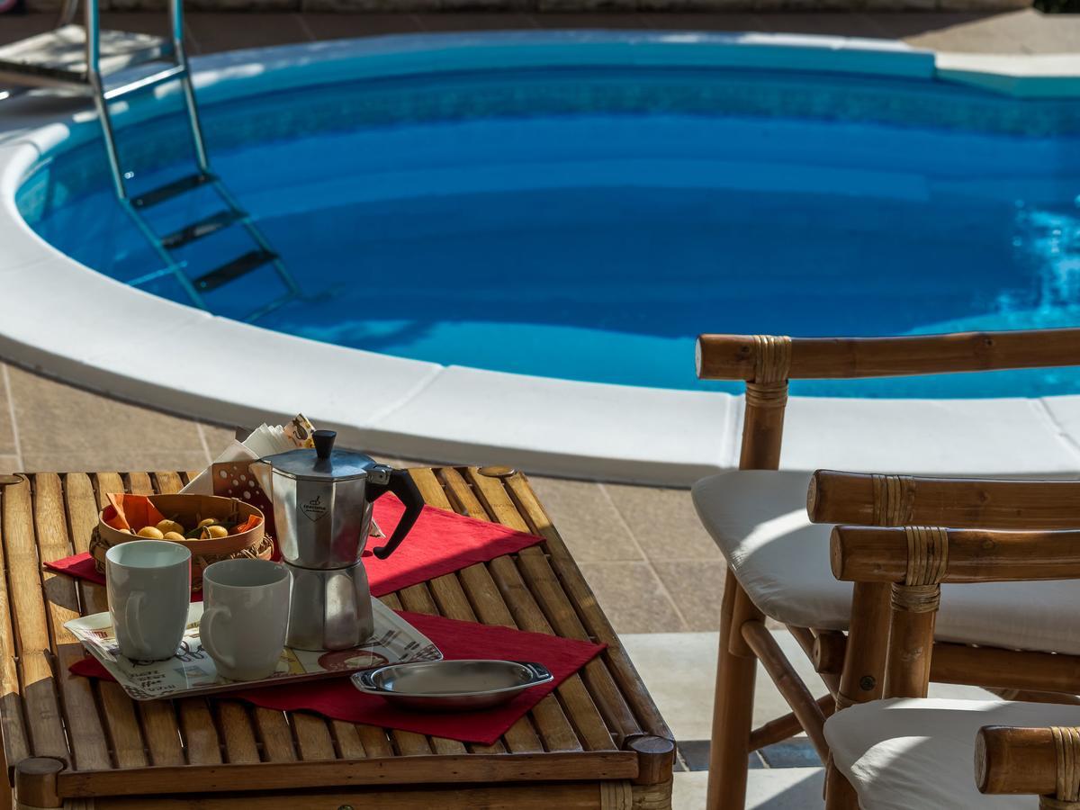Spacious Holiday Home In Molat With Pool Brgulje Экстерьер фото